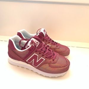 New Balance 574 Burgandy Luminescent womens size 8